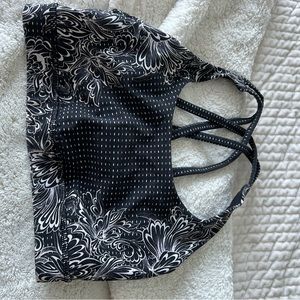 lulu lemon sports bra
